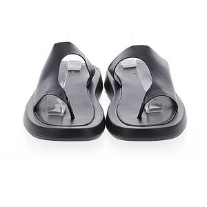 Pedro Este Thong Sandal